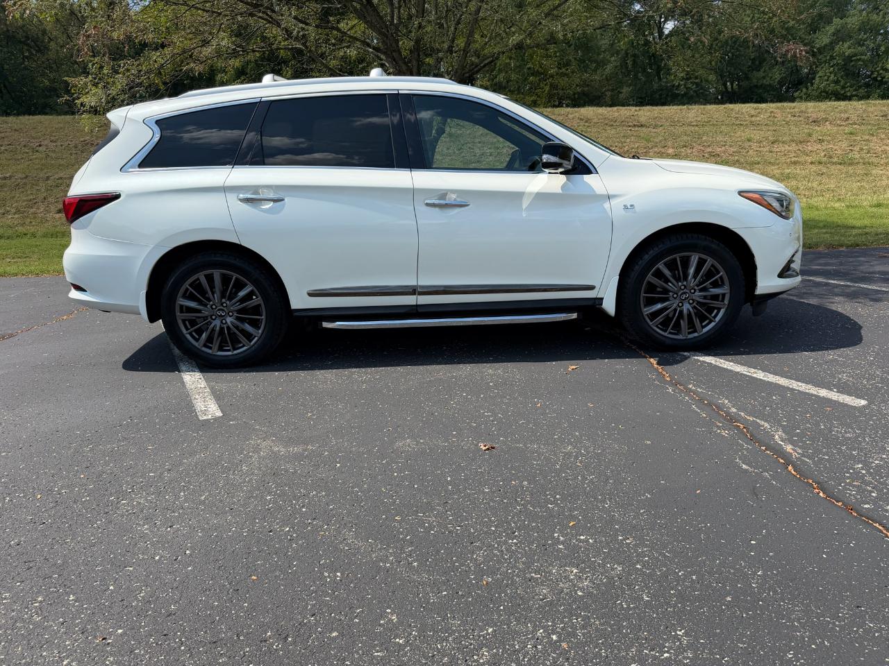 Infiniti QX60 Luxe 4D SUV AWD 2020