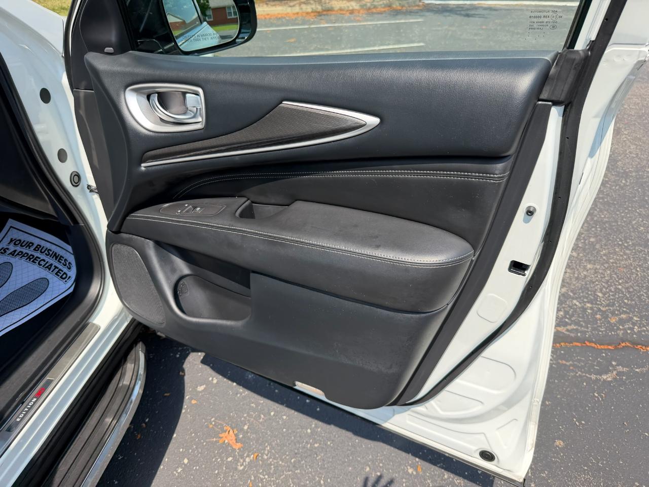 Infiniti QX60 Luxe 4D SUV AWD 2020