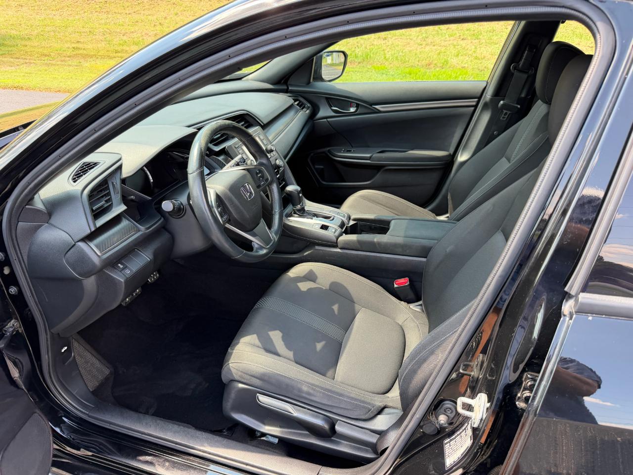 Honda Civic Sport 4D Hatchback at 2018