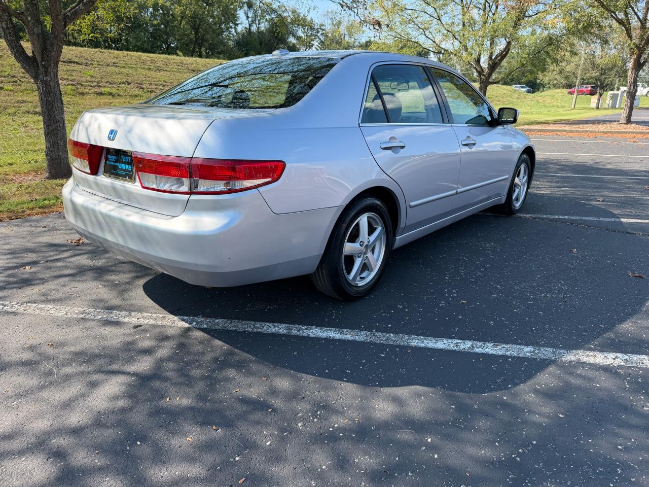 Honda Accord EX-L 4D Sedan 2004