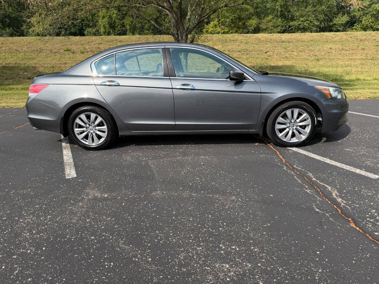 Honda Accord EX-L V6 Sedan AT 2012