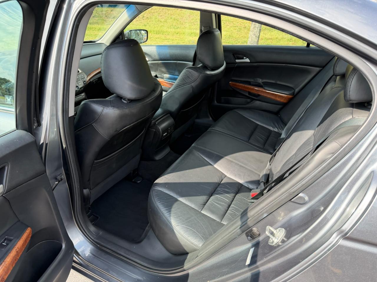 Honda Accord EX-L V6 Sedan AT 2012