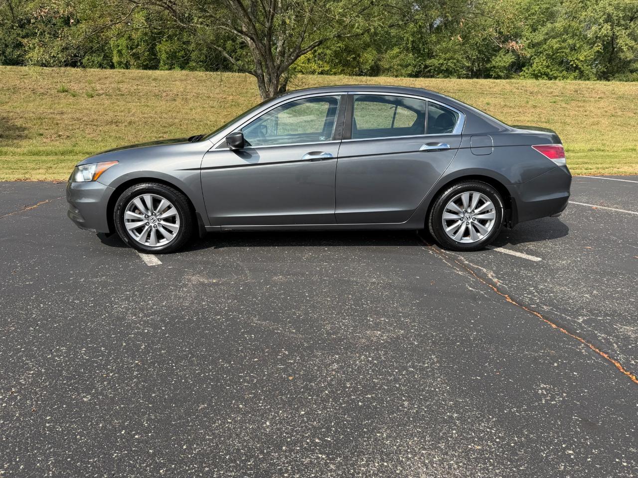Honda Accord EX-L V6 Sedan AT 2012