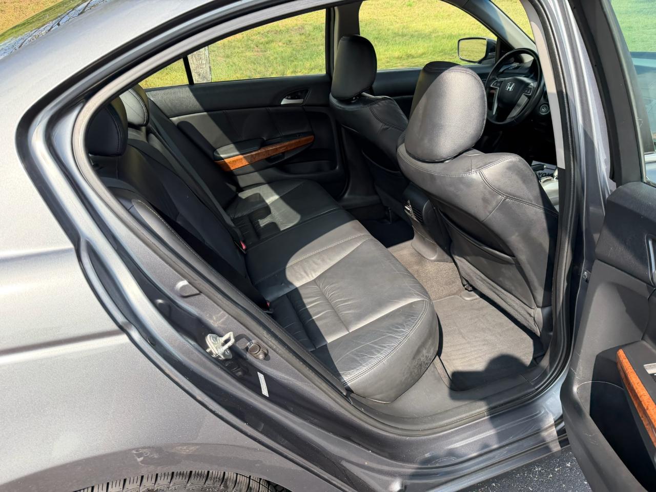 Honda Accord EX-L V6 Sedan AT 2012