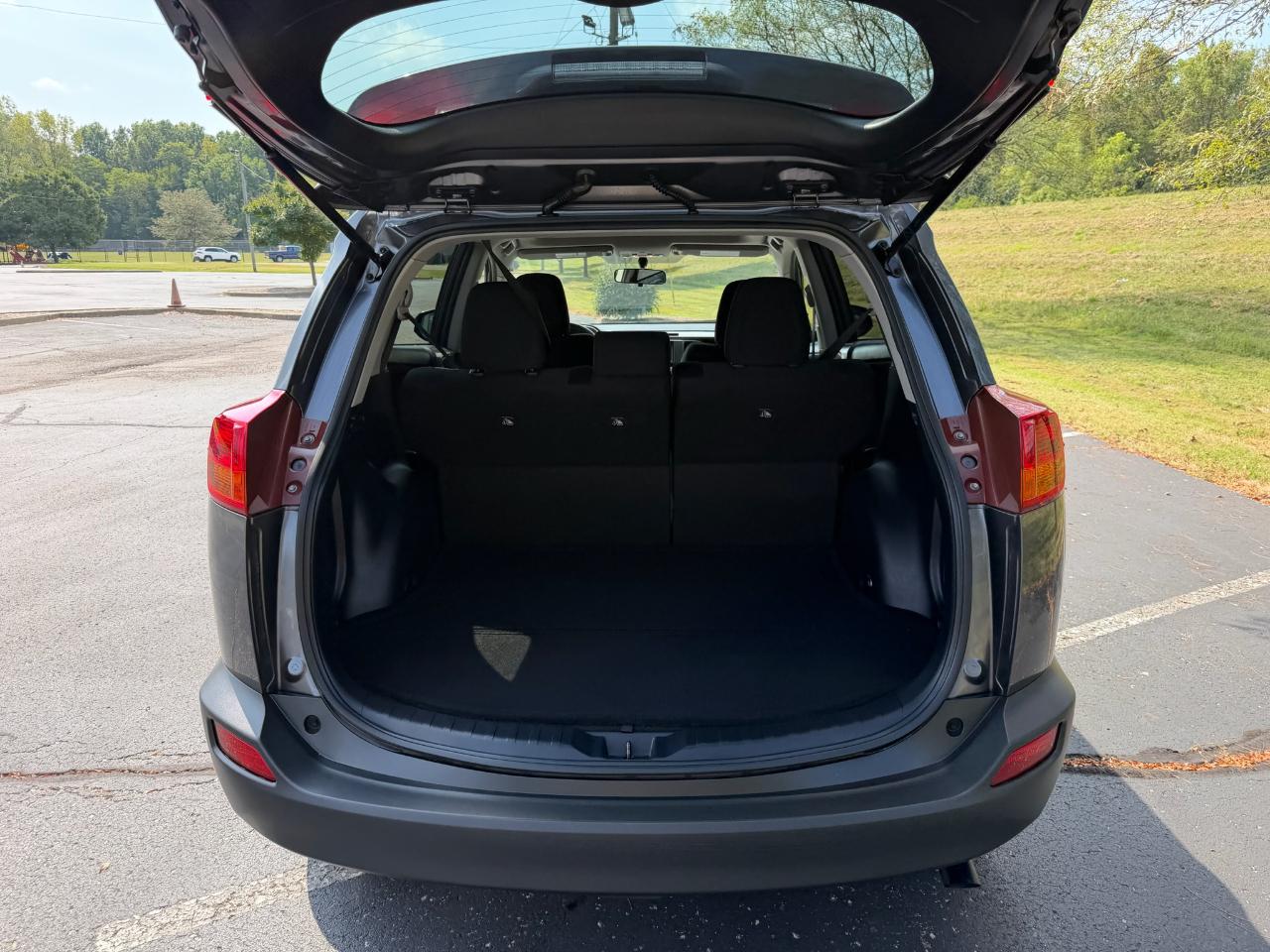 Toyota RAV4 XLE FWD 2015