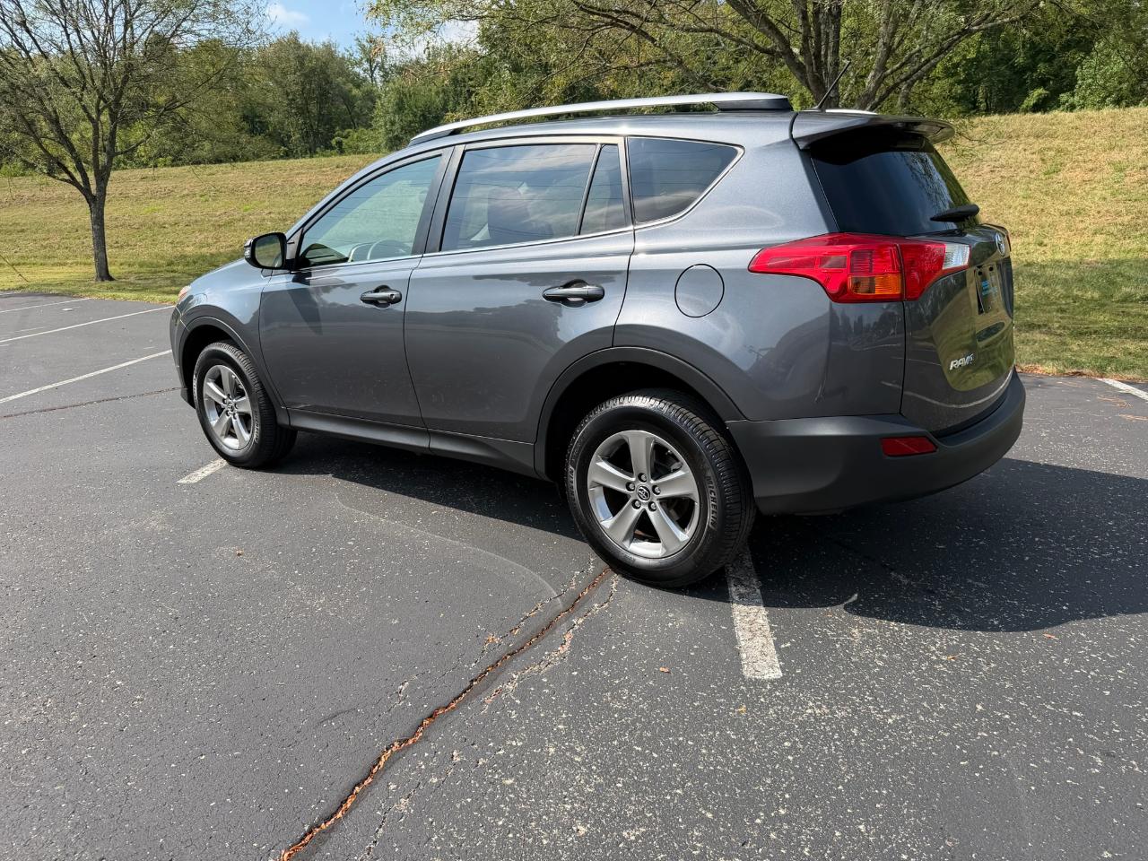 Toyota RAV4 XLE FWD 2015