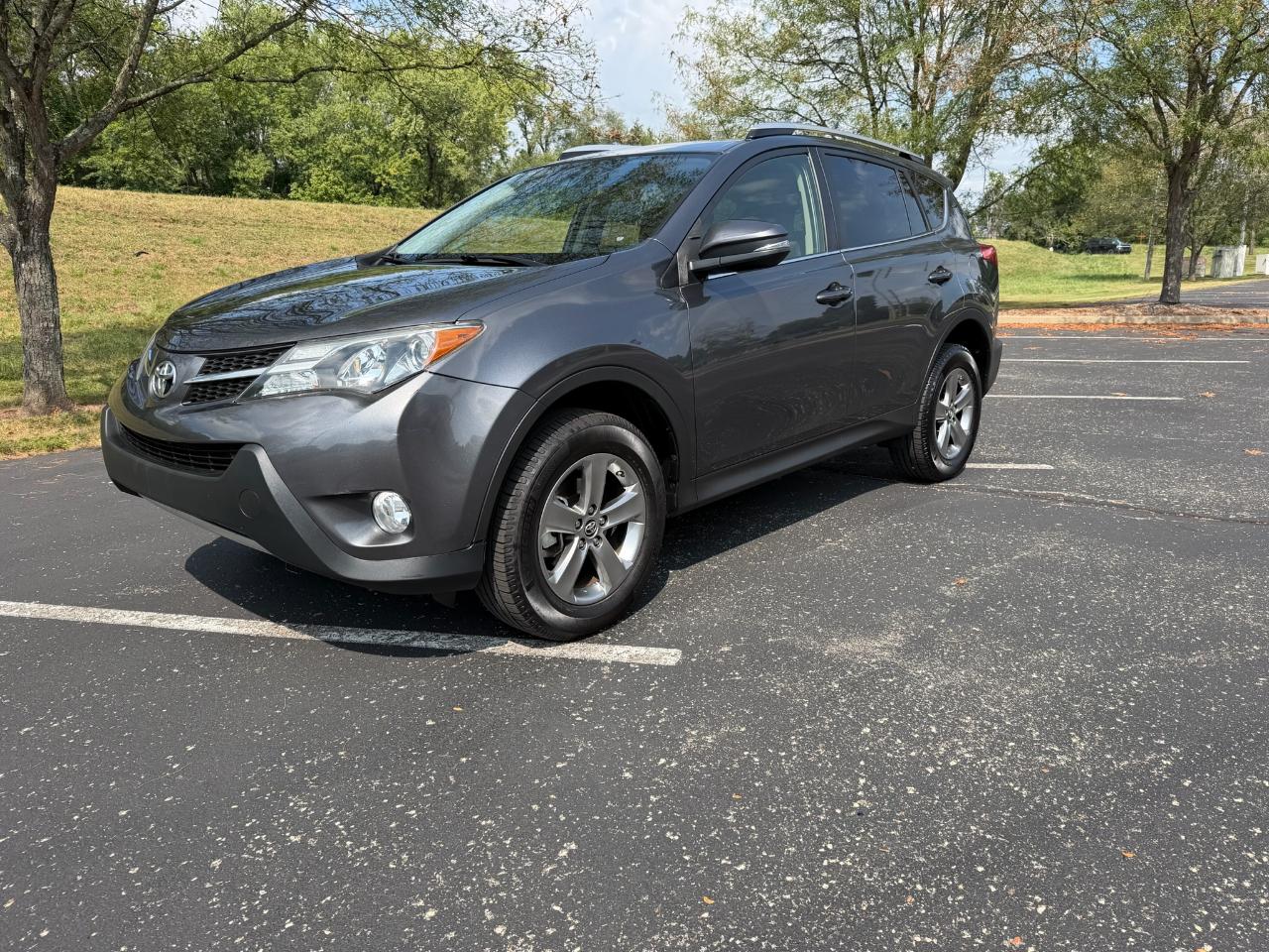 Toyota RAV4 XLE FWD 2015