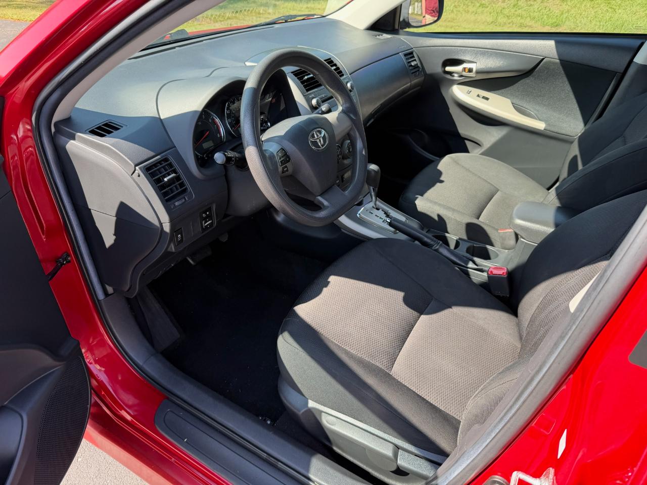 Toyota Corolla S 4D Sedan 2011