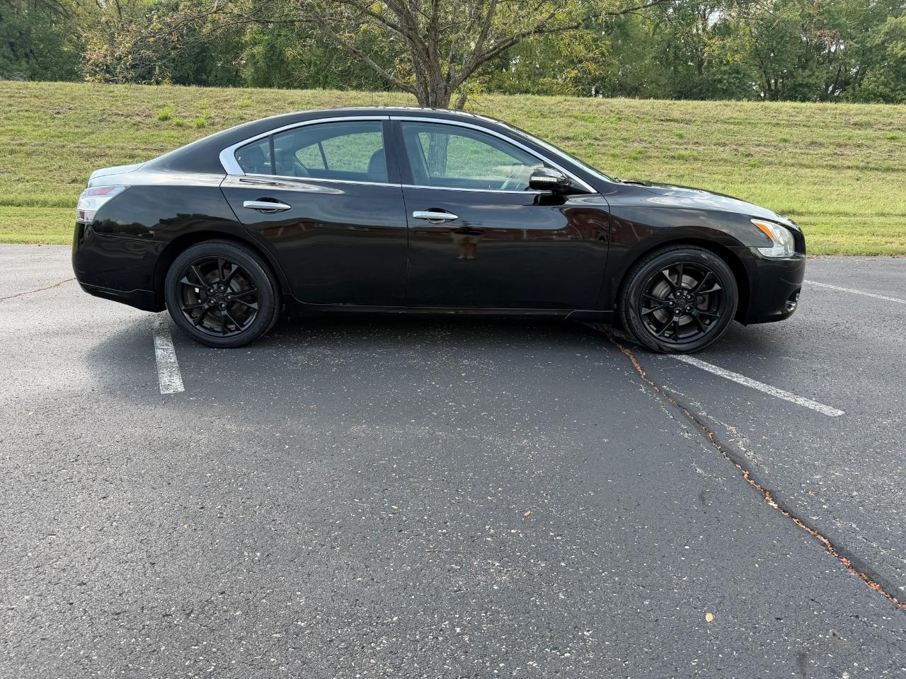 Nissan Maxima SV 2012