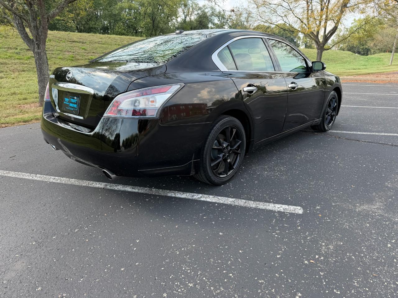 Nissan Maxima SV 2012