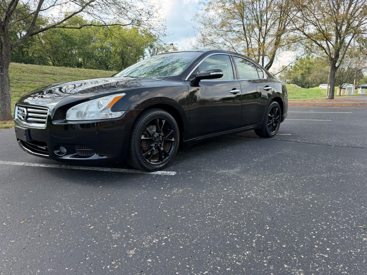 Nissan Maxima SV 2012