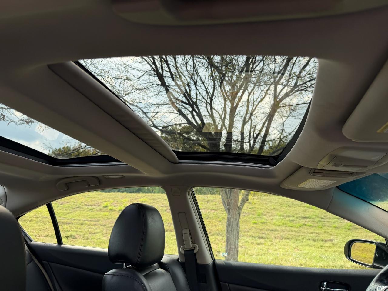 Nissan Maxima SV 2012