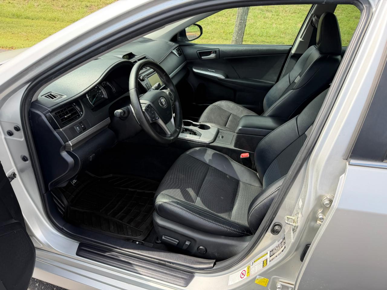 Toyota Camry SE 2012