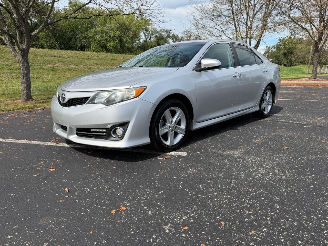 Toyota Camry SE 2012