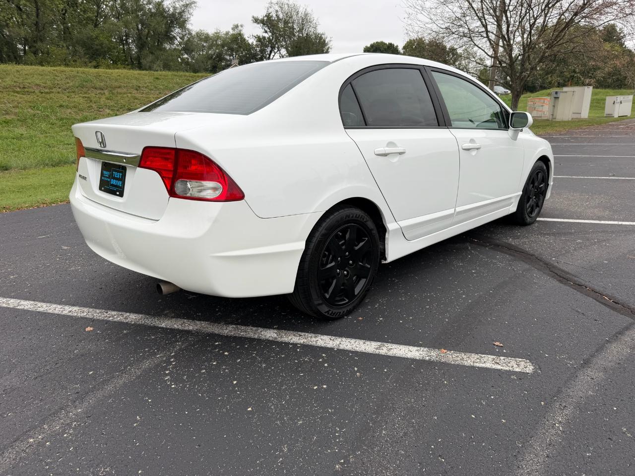 Honda Civic LX sedan 2009