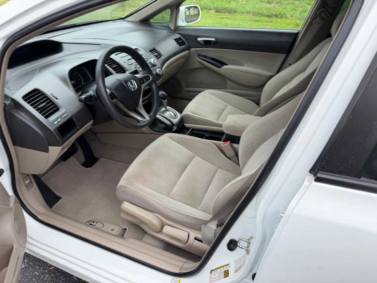 Honda Civic LX sedan 2009