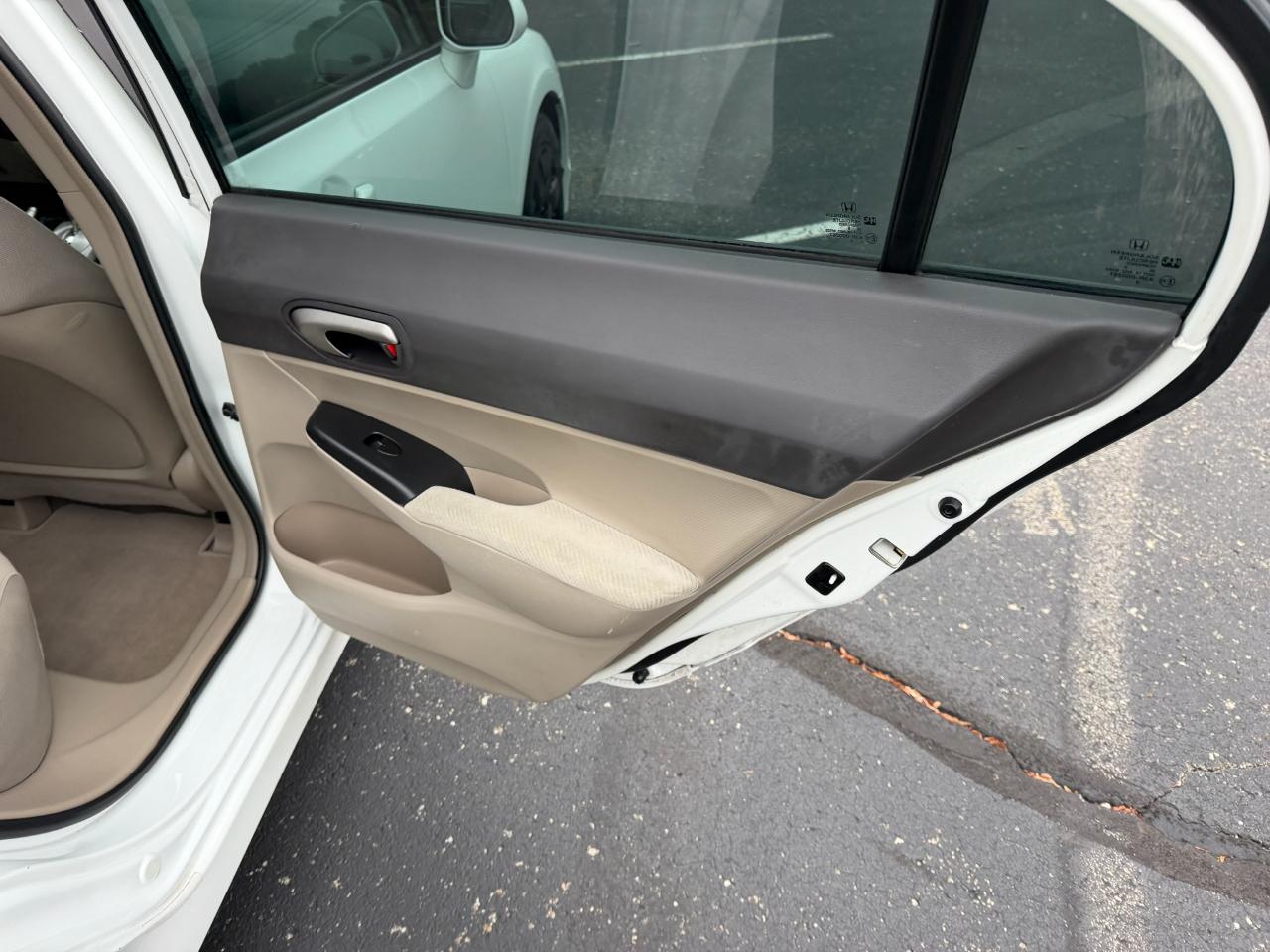 Honda Civic LX sedan 2009