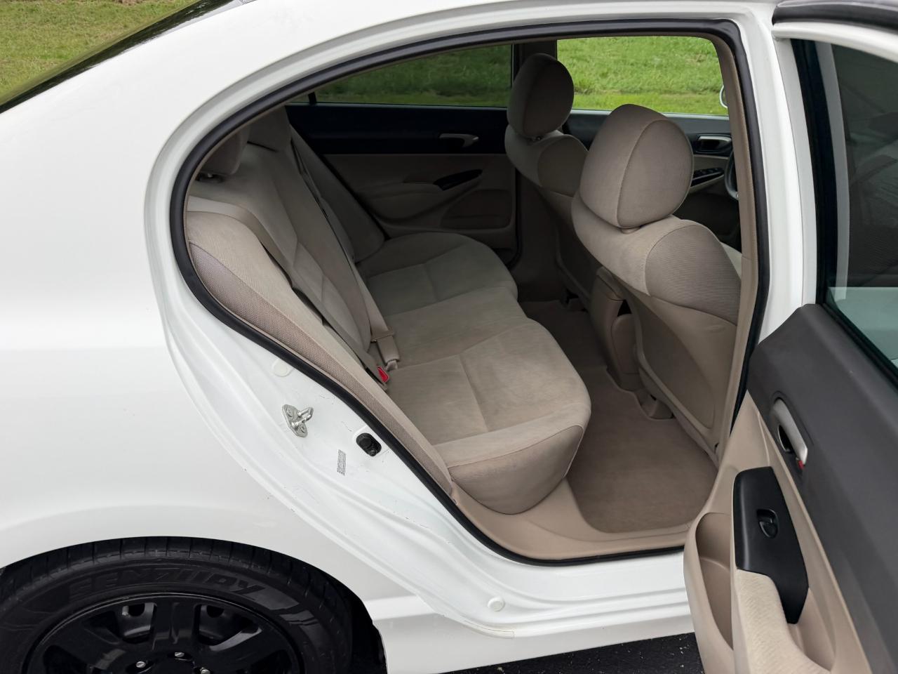 Honda Civic LX sedan 2009