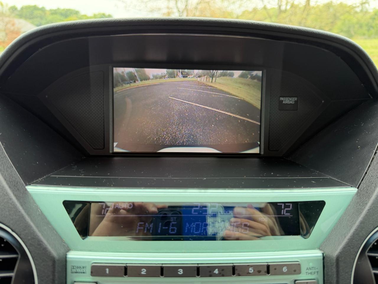 Honda Pilot Touring 2WD with DVD 2011