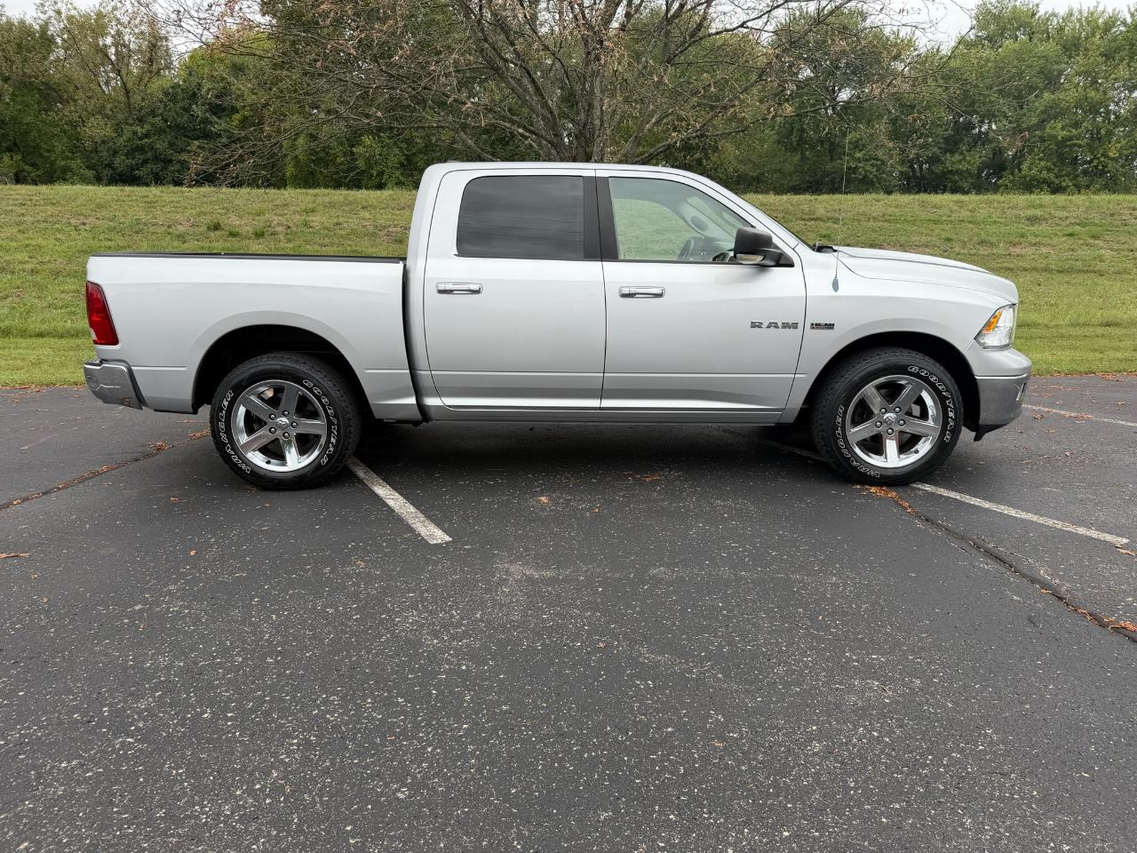 RAM 1500 Sport Crew Cab 2WD 2010