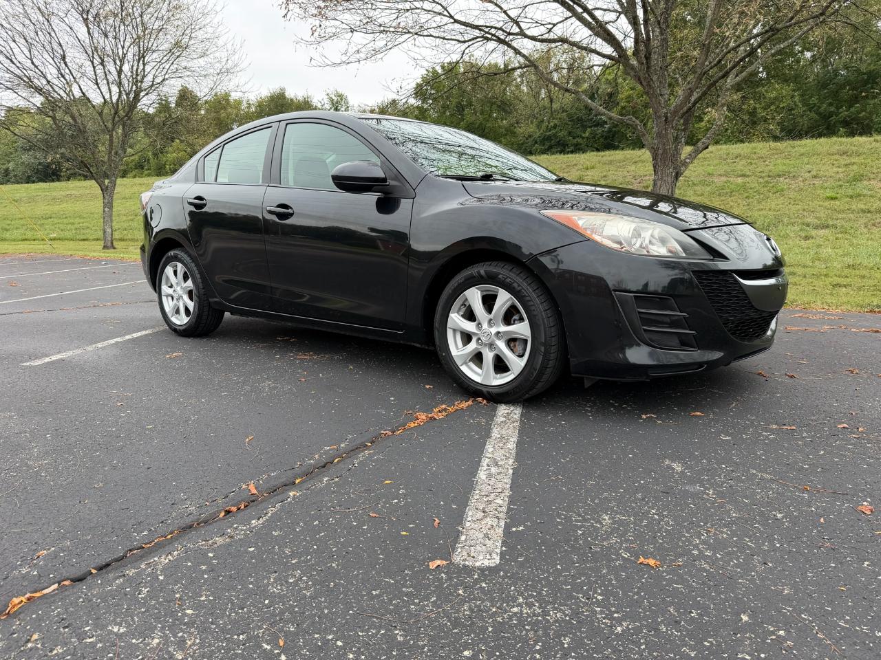 Mazda MAZDA3 i Touring 4-door 2010