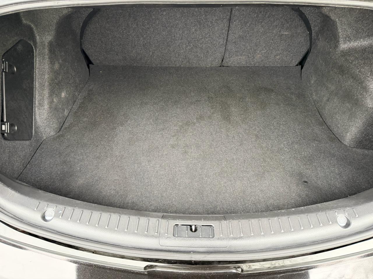 Mazda MAZDA3 i Touring 4-door 2010