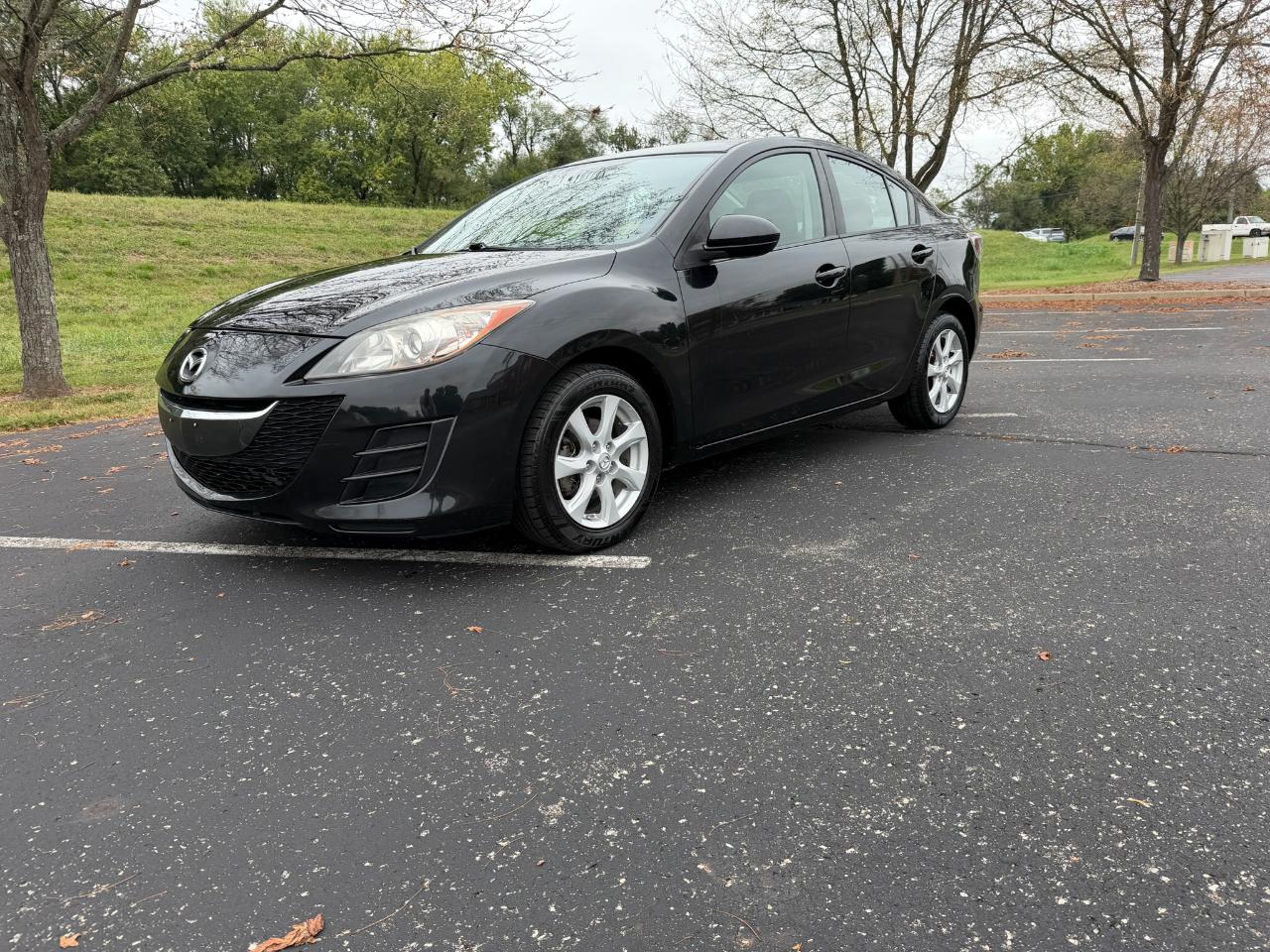 Mazda MAZDA3 i Touring 4-door 2010
