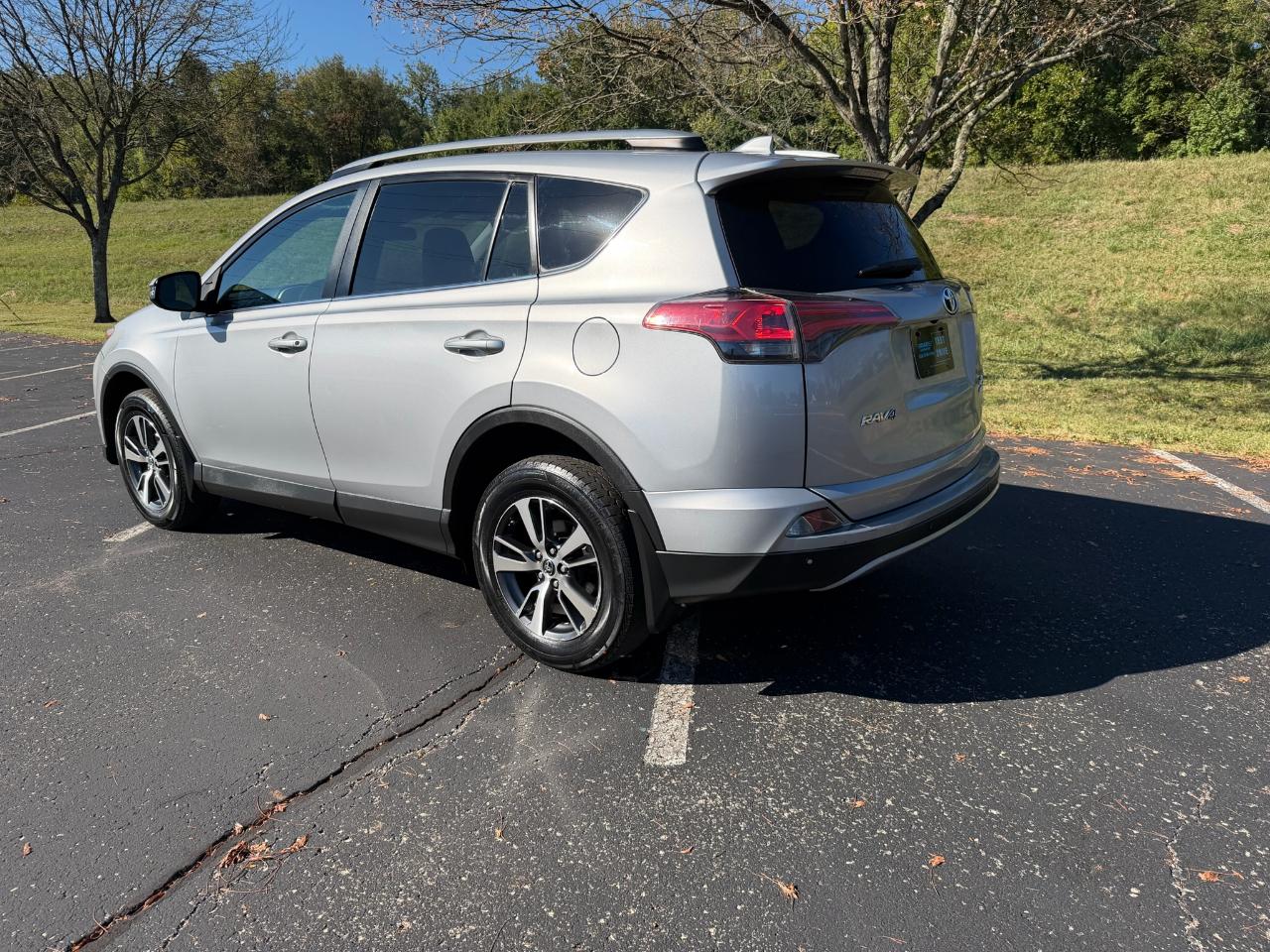 Toyota RAV4 XLE AWD 2018