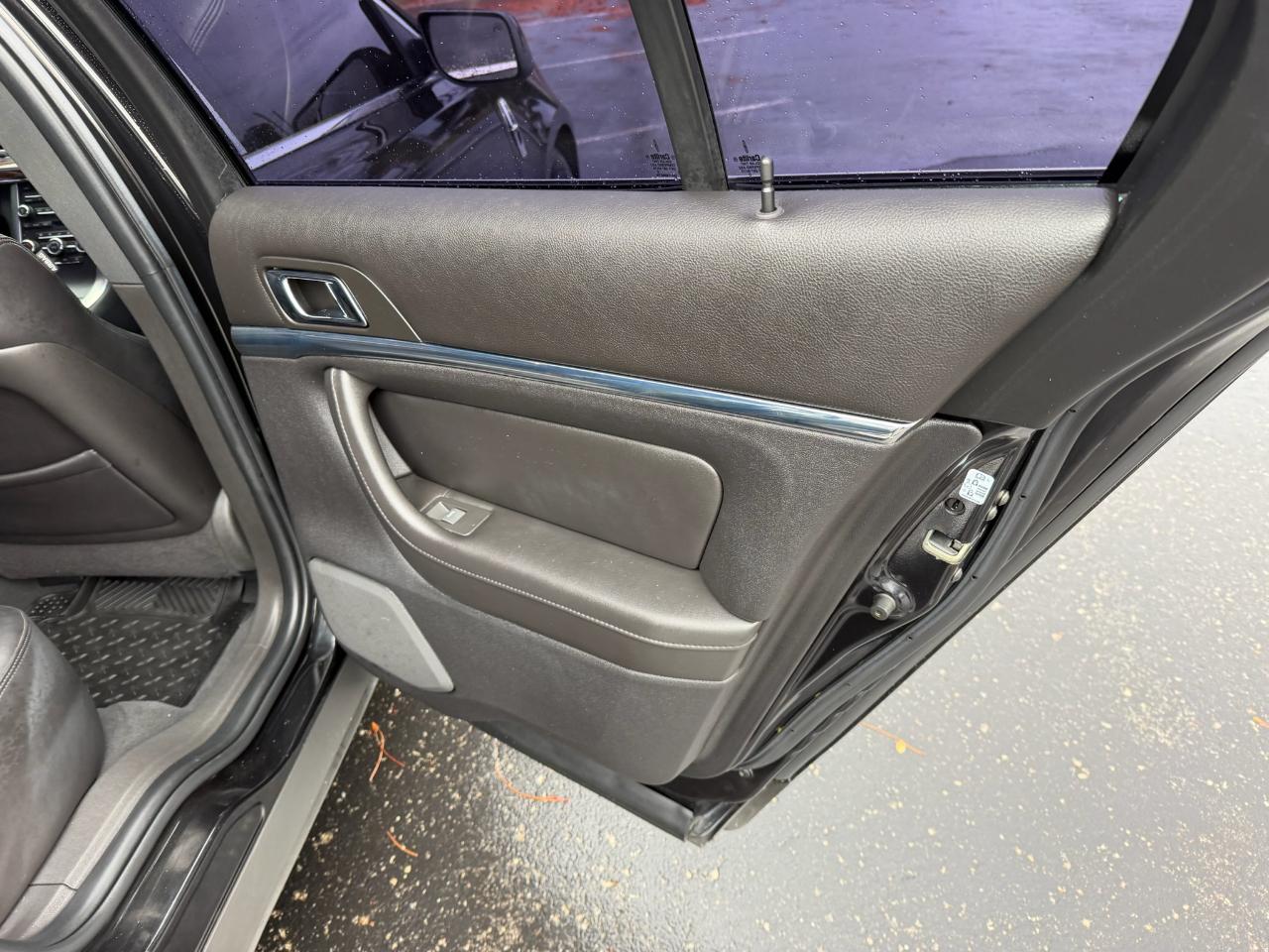 Lincoln MKS FWD 2009