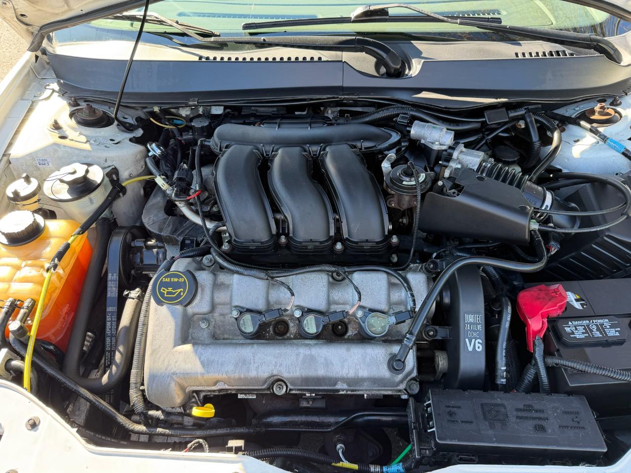 Ford Taurus SEL 2004