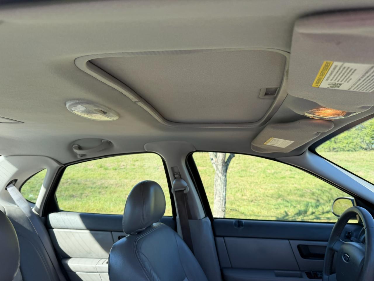 Ford Taurus SEL 2004