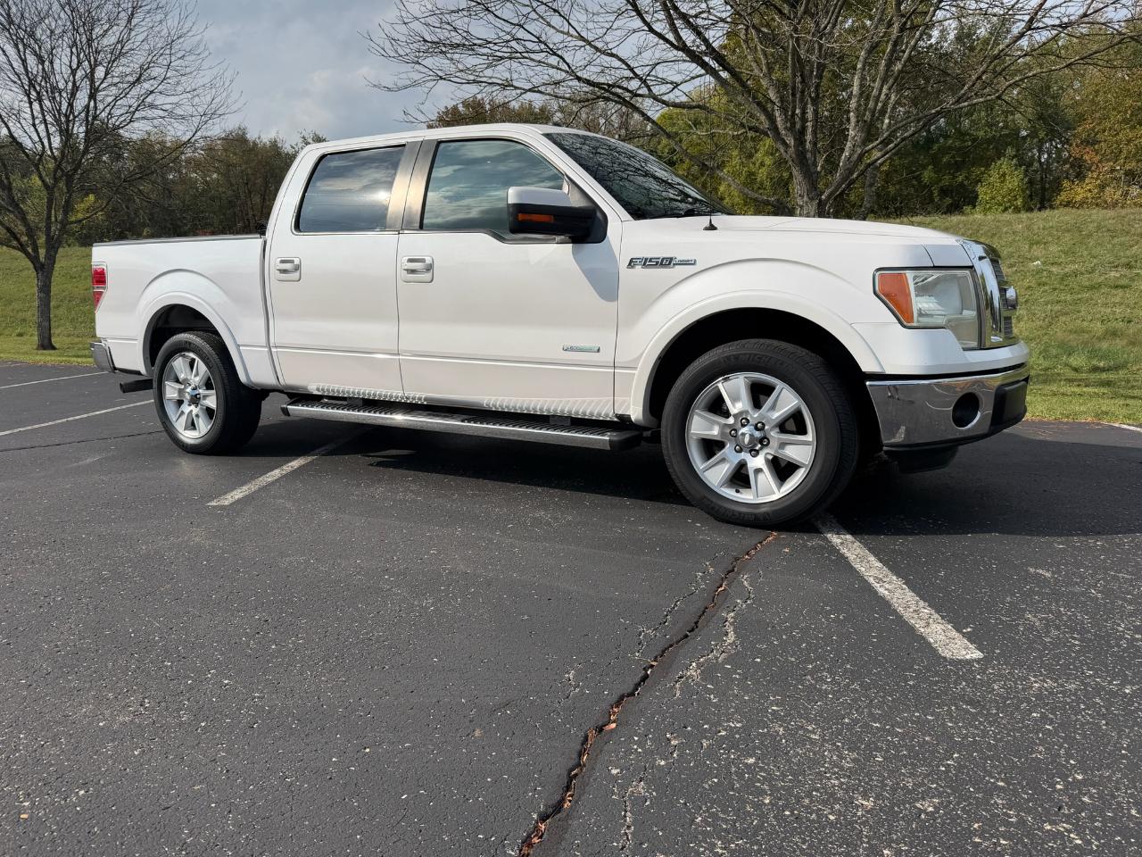 Ford F-150 Lariat SuperCrew 2WD 2011