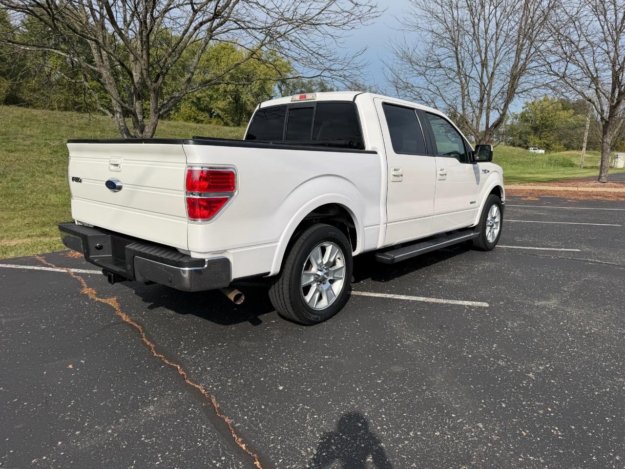 Ford F-150 Lariat SuperCrew 2WD 2011