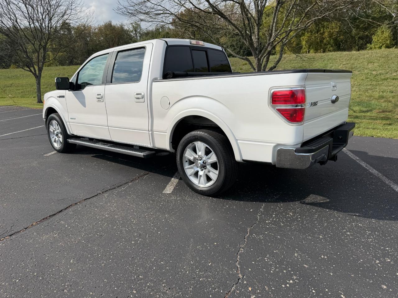 Ford F-150 Lariat SuperCrew 2WD 2011