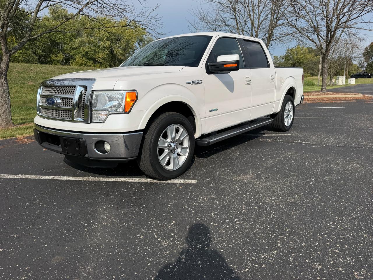 Ford F-150 Lariat SuperCrew 2WD 2011