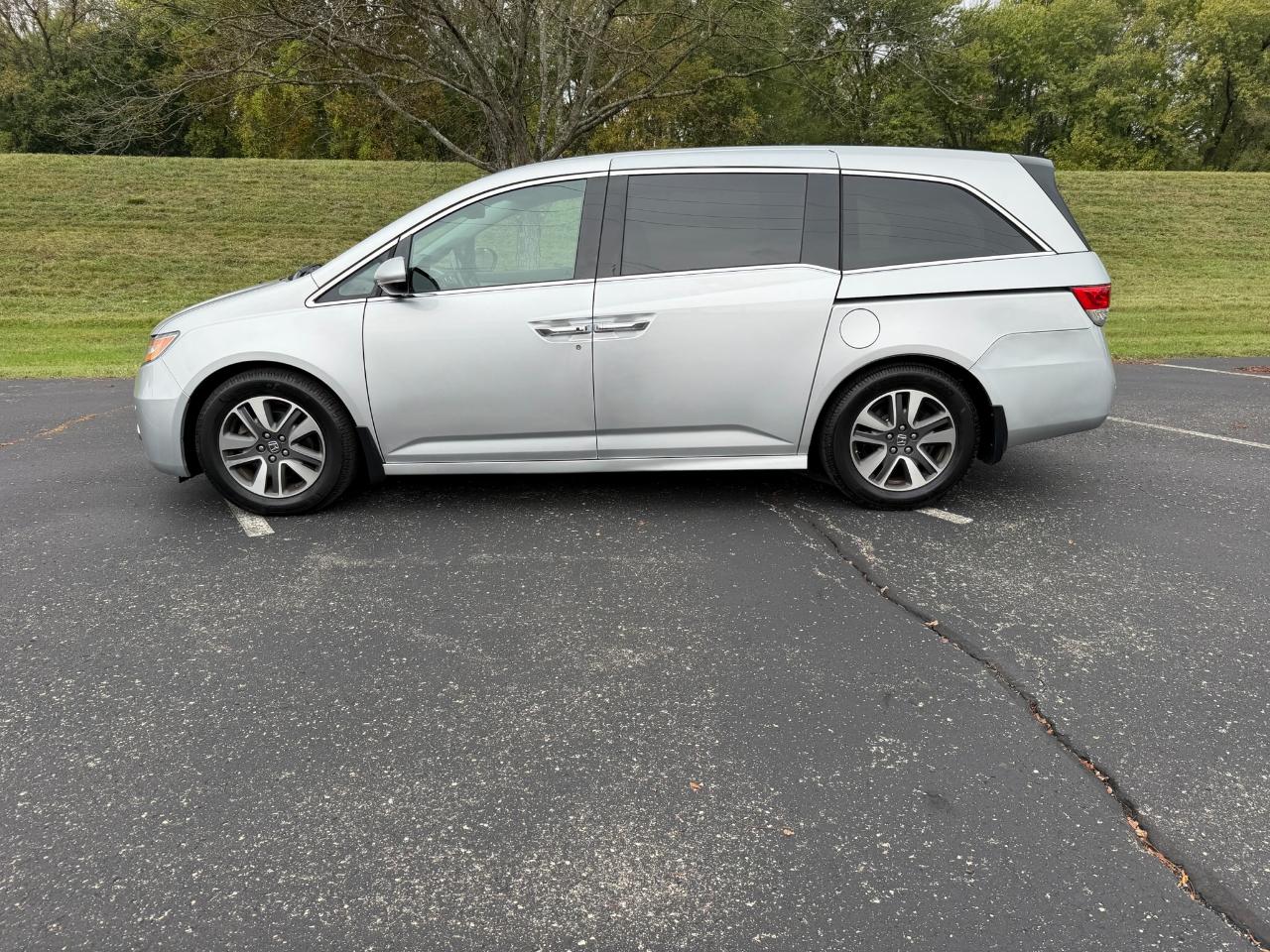 Honda Odyssey Touring 2014
