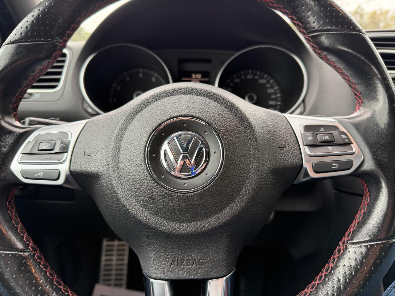 Volkswagen GTI 4-door 2012