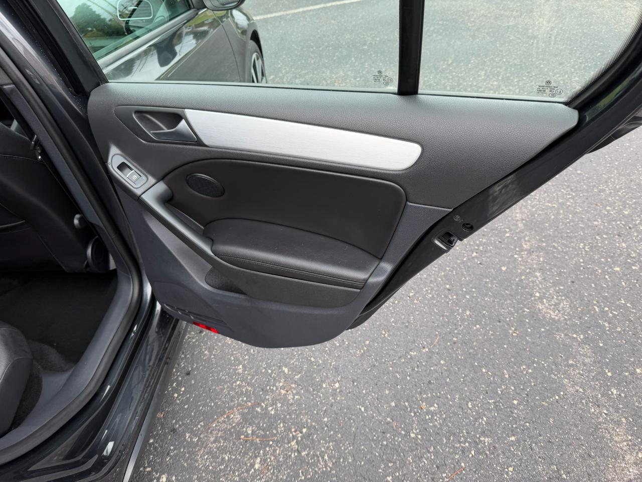 Volkswagen GTI 4-door 2012