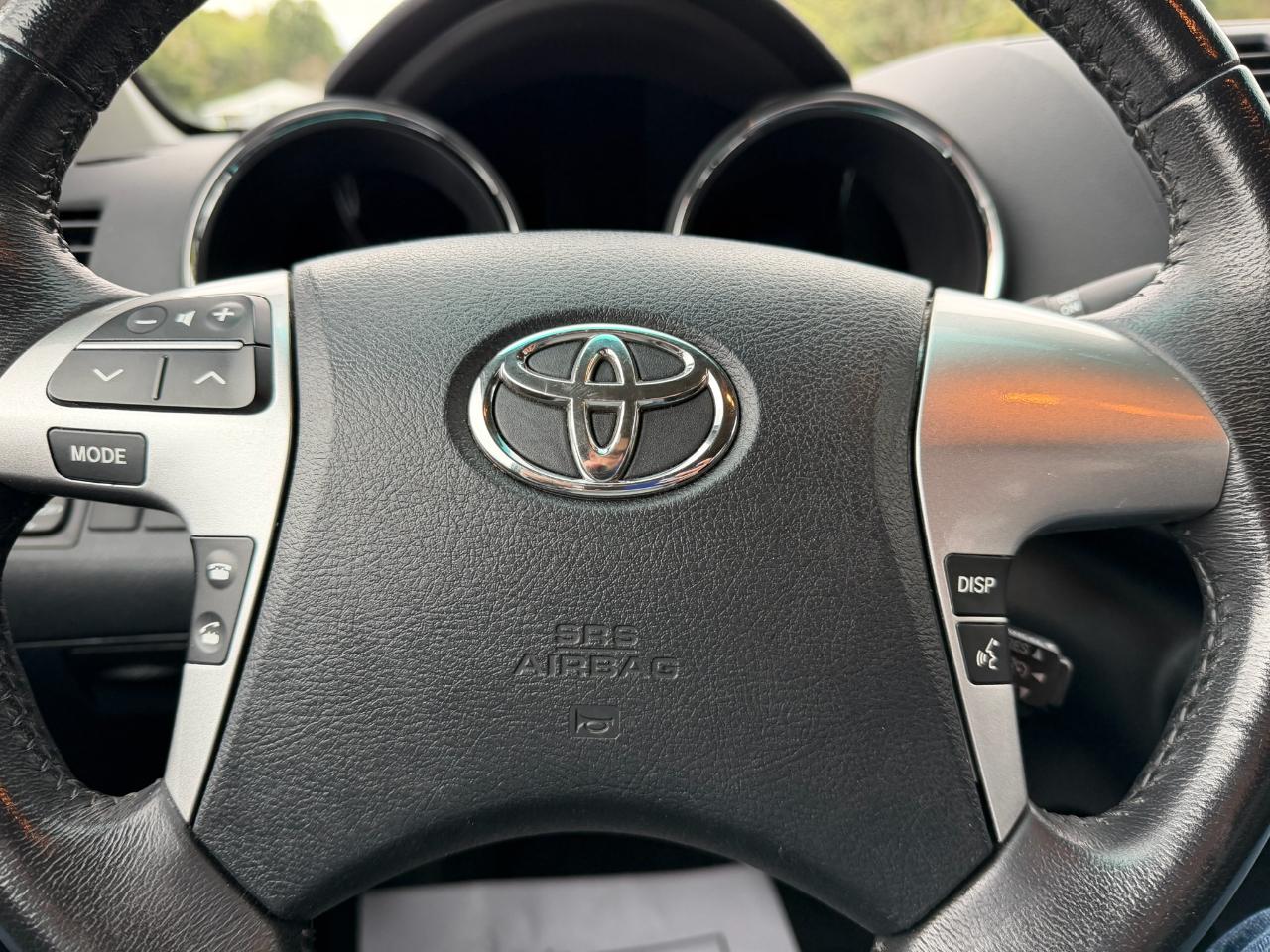 Toyota Highlander Sport 4WD 2012