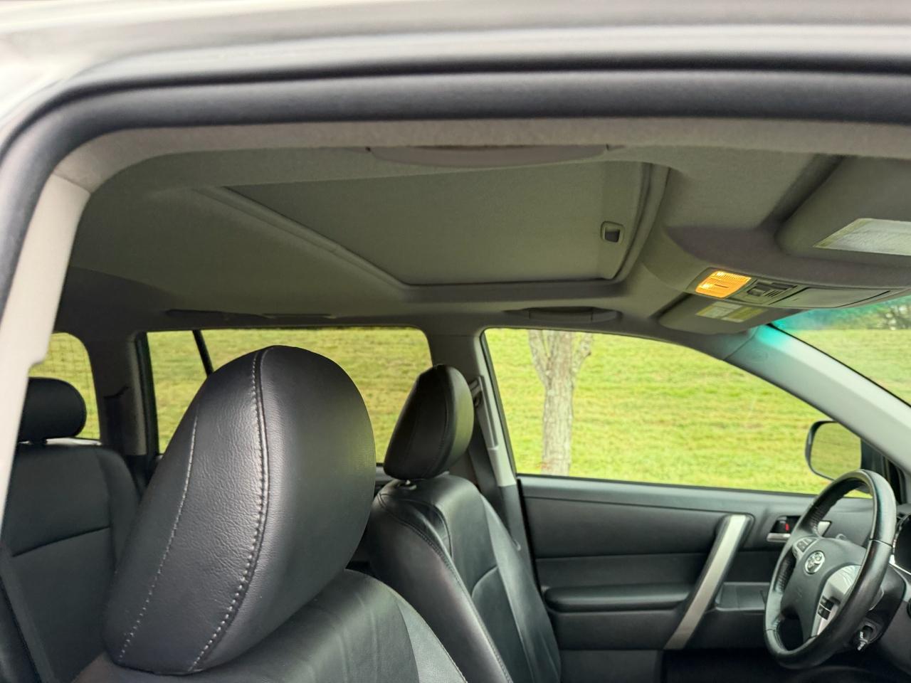 Toyota Highlander Sport 4WD 2012