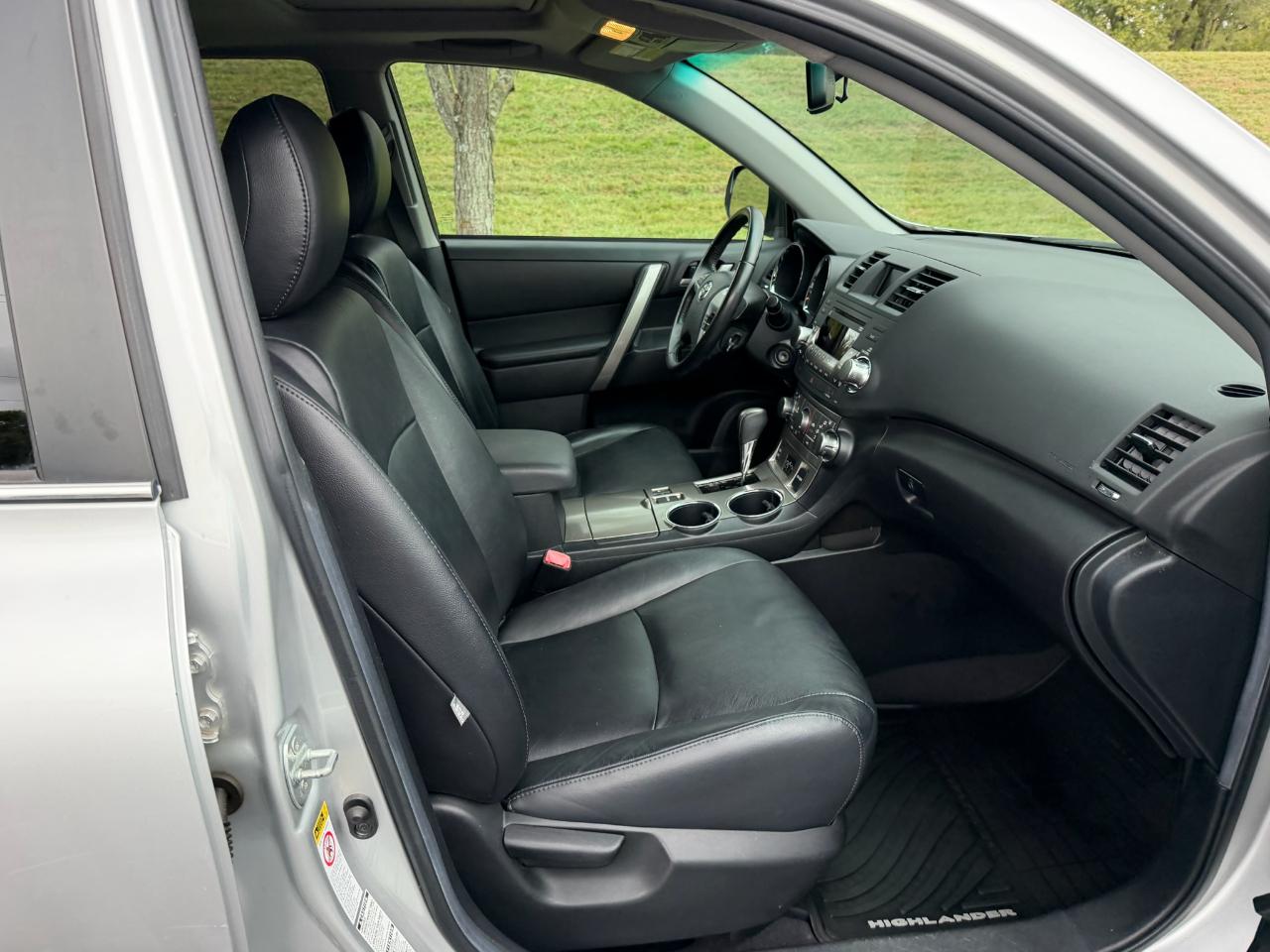 Toyota Highlander Sport 4WD 2012