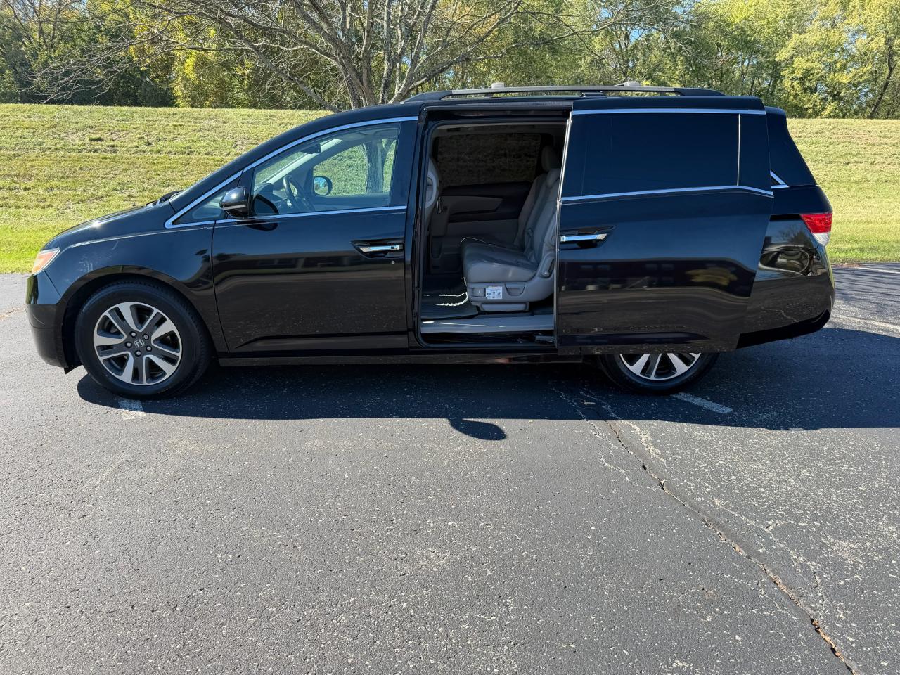 Honda Odyssey Touring Elite 2014