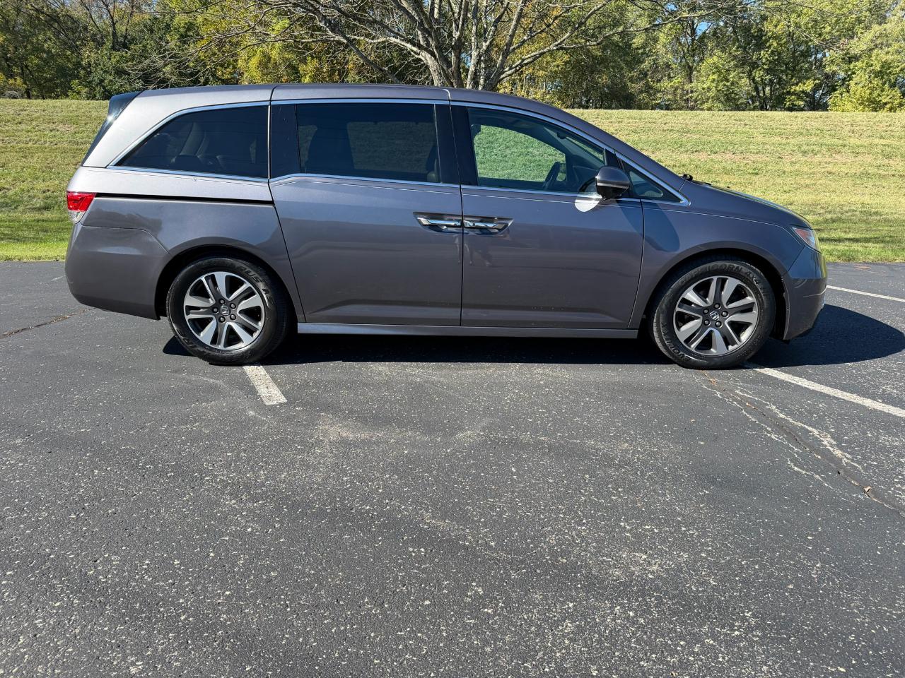 Honda Odyssey Touring 2015
