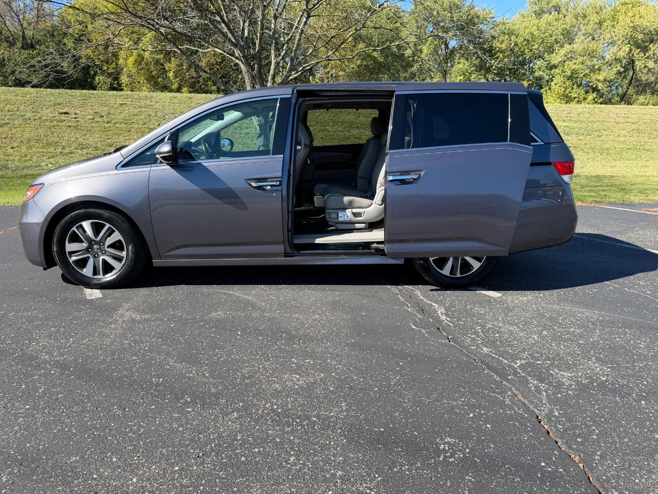 Honda Odyssey Touring 2015
