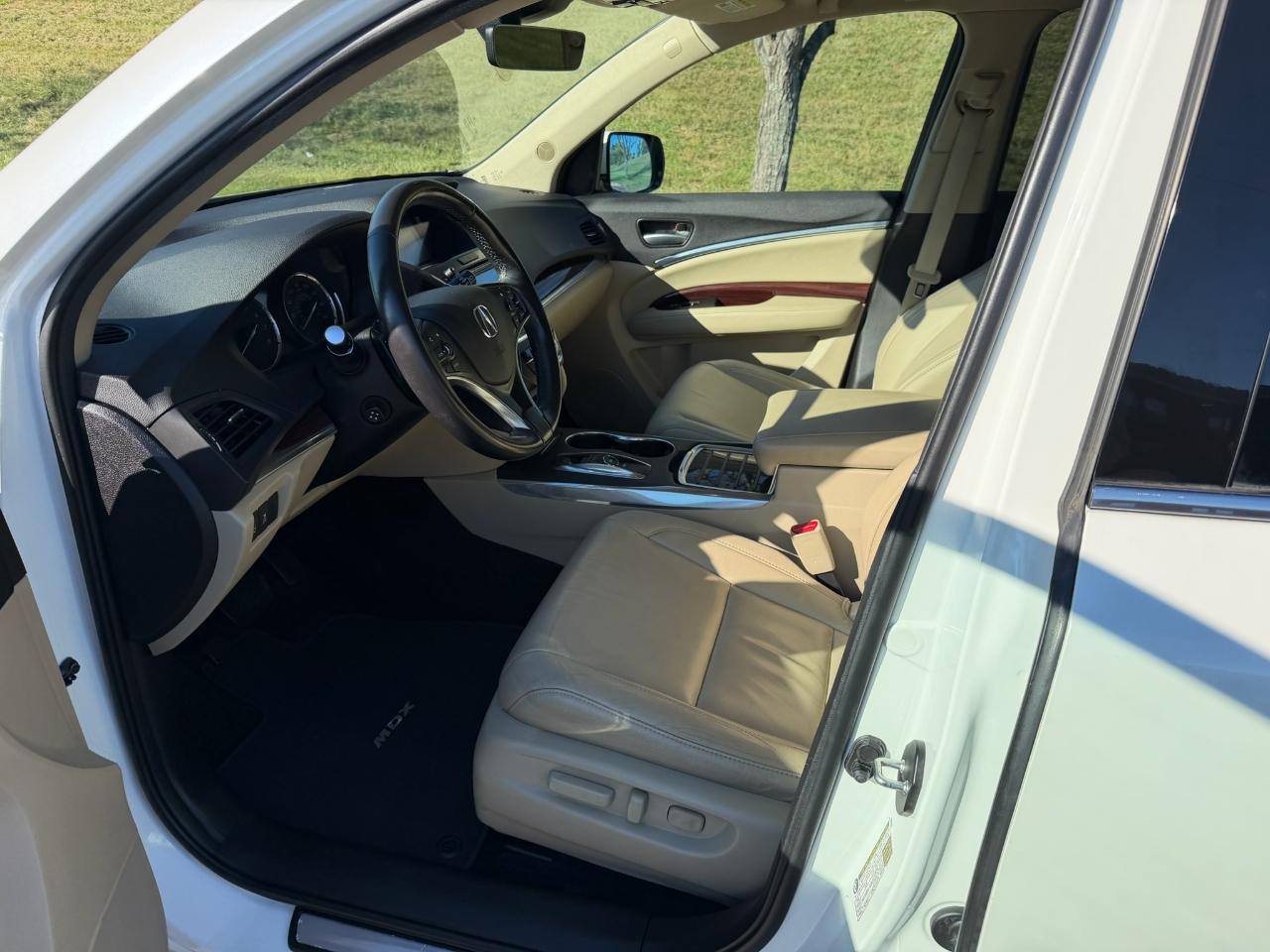 Acura MDX SH-AWD 4dr Tech Pkg 2016