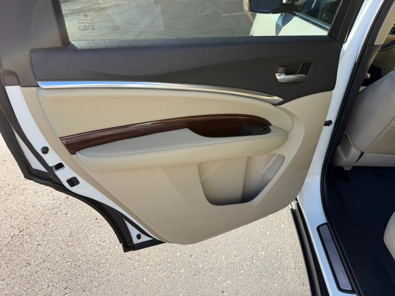 Acura MDX SH-AWD 4dr Tech Pkg 2016