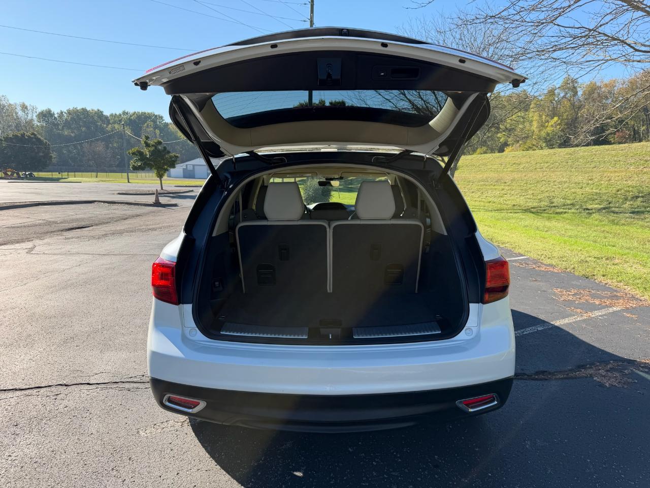 Acura MDX SH-AWD 4dr Tech Pkg 2016