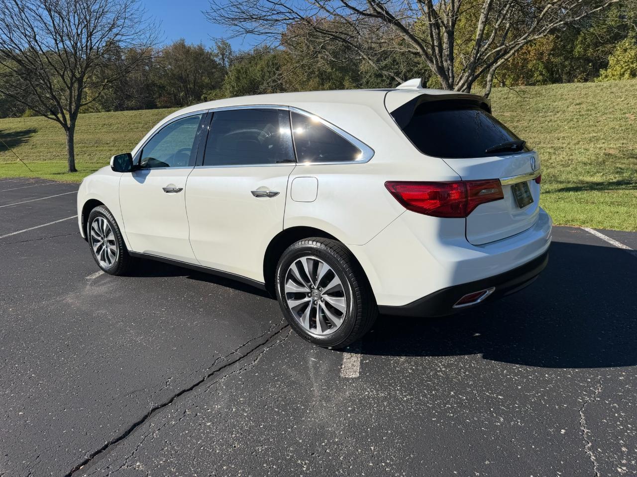 Acura MDX SH-AWD 4dr Tech Pkg 2016