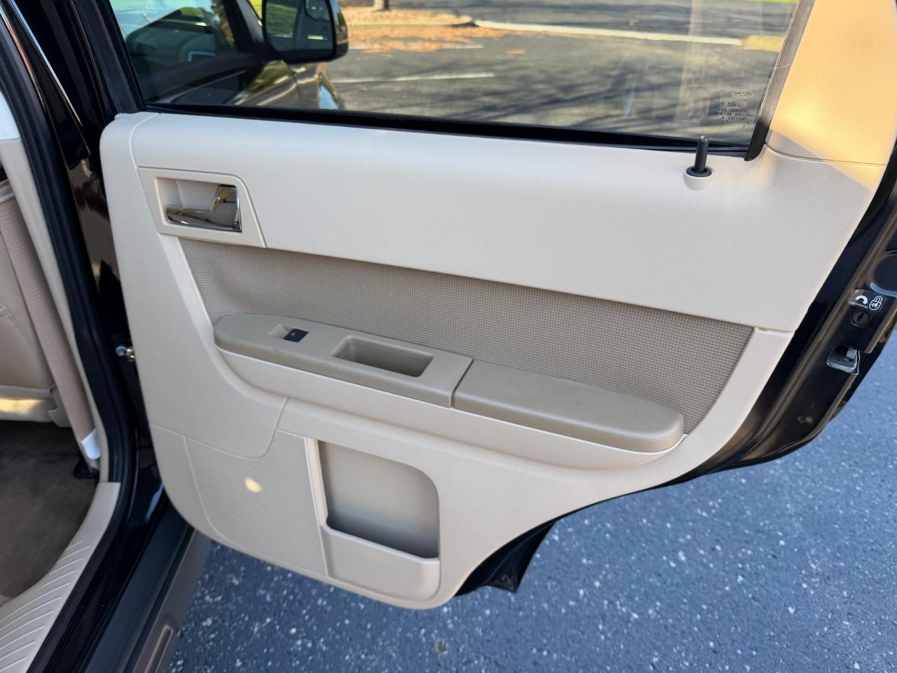 Ford Escape Limited FWD 2012
