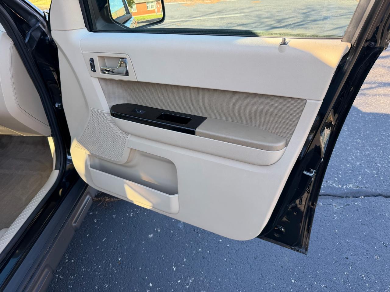 Ford Escape Limited FWD 2012